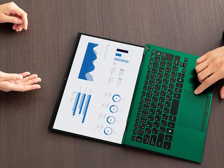 A Vaio SX14-R képernyője 180 fokban nyitható.