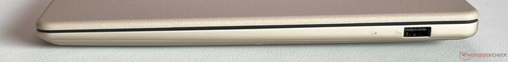 Helyes: USB-A 3.2 Gen. 1 (5 Gbps)
