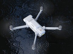 Az új X8 Pro 2025 drón meglehetősen nehéz (Kép forrása: Fimi)