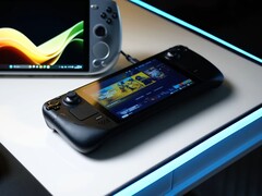 A SteamOS kezdőképernyőjét megjelenítő Steam Deck egy ragyogó fehér asztalon fekszik különböző Windows-alapú kézi játék PC-k mellett, köztük az ASUS ROG Ally és az Ayaneo eszközök. (Kép forrása: Notebookcheck)