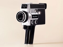 A Camp Snap CS-8 videokamera a klasszikus Kodak Super 8-as kamerából merített ihletet (Kép forrása: Camp Snap)