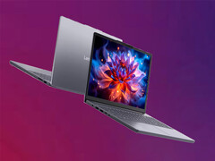 A Lenovo jelenleg Cosmic Blue és Luna Grey kivitelben értékesíti az IdeaPad Slim 3-at.