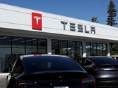 Tesla szervizközpont. A vállalat mesterséges intelligenciát használ ügyfélszolgálatának javítására (Kép forrása: Justin Sullivan/Getty Images)