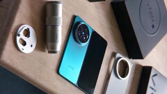 A Vivo X Fold 7 június 26-án kerül forgalomba, mint a vállalat eddigi legjobb kamerával rendelkező összecsukható készüléke, amely a Vivo X300 kamerahardverét és optimalizált többfeladatos működést kínál