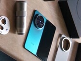 A Vivo X Fold 7 június 26-án kerül forgalomba, mint a vállalat eddigi legjobb kamerával rendelkező összecsukható készüléke, amely a Vivo X300 kamerahardverét és optimalizált többfeladatos működést kínál