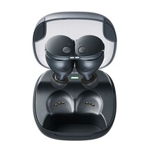 A töltőtáska kompatibilis a Qi vezeték nélküli töltőkkel (A kép jóvoltából: Audio Technica)