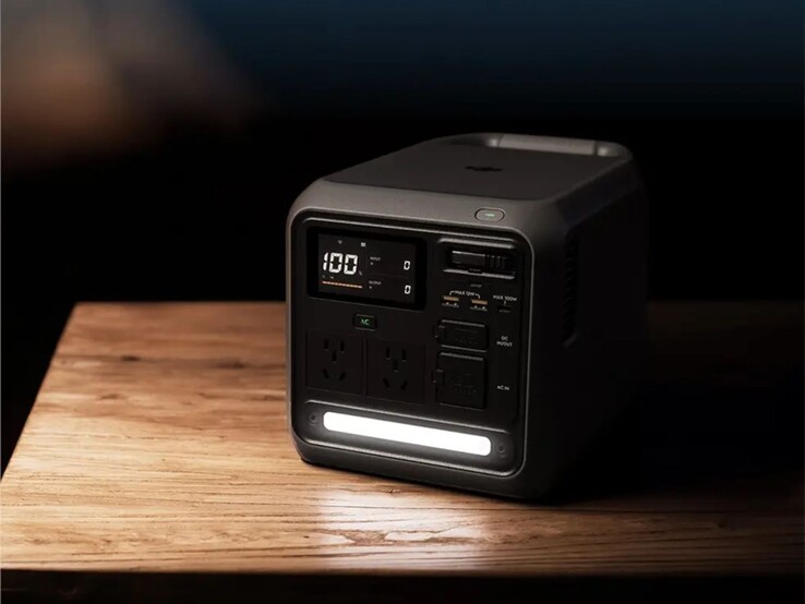 A DJI Power 1000 Mini tápegység beépített lámpával rendelkezik. (Kép forrása: DJI)