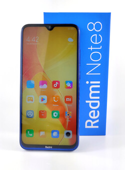 Xiaomi Redmi Note 8 Smartphone rövid értékelés. Test device courtesy of TradingShenzhen.