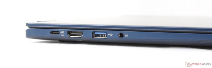 Bal oldal: USB-C 4.0 Power Delivery + DisplayPort támogatással, HDMI 2.1, USB-A (5 Gbps), 3.5 mm-es headsetcsatlakozó