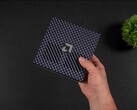 Az AMD Ryzen AI Max+ 395 Strix Halo mini PC-t SteamOS rendszerrel futtatva mutatták be játékos teljesítmény-összehasonlítások céljából