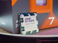 AMD Raphael (Zen 4, Ryzen 7000) R7 7800X3D SoC