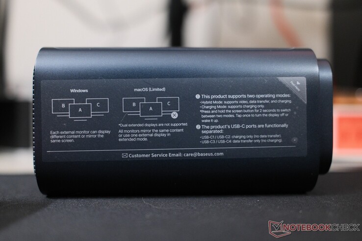 A dokkoló oldalán fel vannak tüntetve a macOS HDMI-kijelzőkre vonatkozó különleges kivételek.