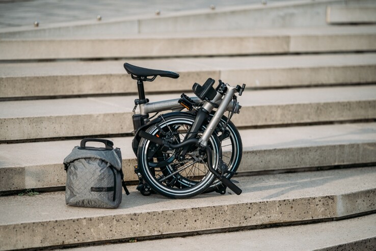A Brompton Electric T Line egyedi építésű 250 W-os hátsó kerékagymotorral büszkélkedhet (Kép forrása: Brompton)