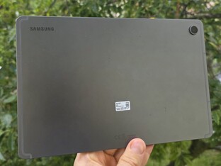 Samsung Galaxy Tab S10 Lite felülvizsgálat. (Kép forrása: Marcus Herbrich)