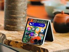 Samsung Galaxy Z Flip8 teszt