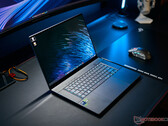 Egy vékony játék laptop most RTX 5090 és 64 GB RAM memóriával - Asus ROG Zephyrus G16 2025 felülvizsgálat