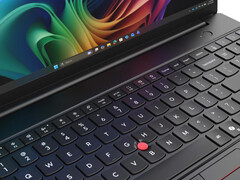 A ThinkPad T16 Gen 5 a bevezetéskor több tucat SKU-ban kapható.