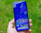 Alaposan áttekintettük a Google Pixel 9a és annak OLED képernyőjét (Kép forrása: Daniel Schmidt)