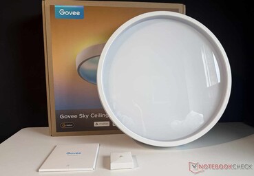 A Govee Sky mennyezeti lámpa csomagjának tartalma