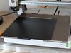 A beépítési hely nagy; itt egy 256 x 256 mm-es „szabványos” táblával hasonlítjuk össze