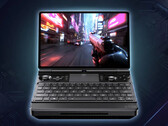 A GPD kiemelkedő Win Max 3 játék-teljesítményt ért el a benchmark-tesztekben. A képen: a hordozható játékkonzol elölnézete.