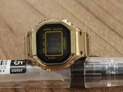 A régebbi kép a pletykált Casio CRW-001G-9 aranygyűrűs óráról (a képen), amely úgy tűnik, hogy egy korai, gyártás előtti prototípus. (Kép forrása: Great G-Shock World)