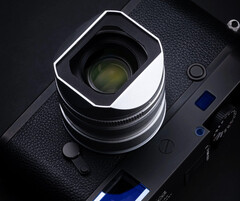 A Light Lens Lab 35 mm-es APO objektívet úgy tervezték, hogy versenytársa legyen a Leica legjobb 35 mm-es M objektívének.