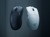 Razer Viper V4 Pro vezeték nélküli játékegér fekete és fehér színben