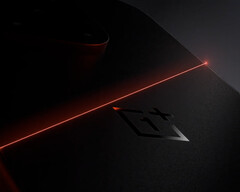 A OnePlus 15 sok piacon többe fog kerülni, mint elődje. (Kép forrása: OnePlus)