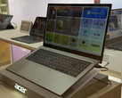 Az Aspire Go 15 2026 könnyű és vékony kialakítású. A képen a laptop oldalnézetben.