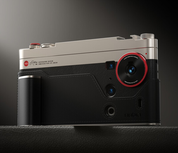 A Retro Kit a Nubia Z70S Ultra készülékhez később lesz elérhető. (Kép forrása: Nubia)