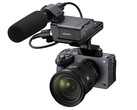 A Sony FX5 (ILME-FX5) külső mikrofonok és kiegészítők felszerelésére szolgáló XLR-fogantyúval rendelkezik.