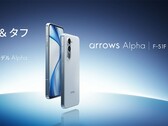 A Fujitsu Arrows Alpha F-51F 144 Hz-es OLED kijelzővel rendelkezik (Kép forrása: Fujitsu)