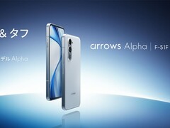 A Fujitsu Arrows Alpha F-51F 144 Hz-es OLED kijelzővel rendelkezik (Kép forrása: Fujitsu)