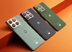 A Motorola Edge 70 a világ egyik legvékonyabb középkategóriás okostelefonja. (Kép forrása: X-Kom)