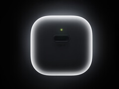 A 40 W-os töltő a Apple AirPods töltőházához hasonló kialakítású. A képen: egy promóciós kép, amely bepillantást nyújt az adapterbe.