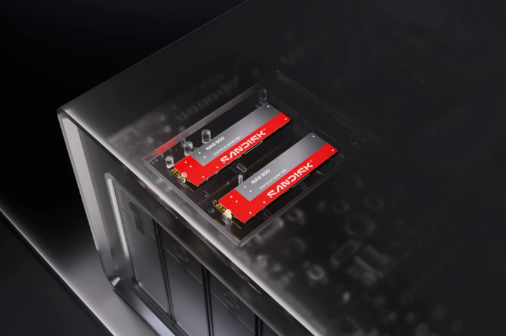 Két Sandisk NAS 800 SSD egy NAS-házba szerelve