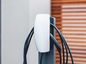 Egy Tesla otthoni EV-töltő. Brit Columbia támogatási programja kizárta a vállalat termékeit (Kép forrása: Tesla)