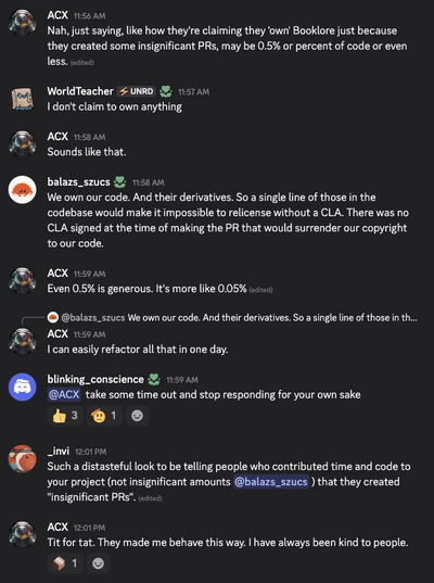Egy részlet a Booklore fejlesztőjével folytatott discord beszélgetésből a licencszerződés módosítása és a közösségi hozzájárulások CLA alá vonásának követelménye körül