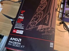 A hamarosan megjelenő Radeon RX 9060 XT XFX Pro Gaming változata. (Kép forrása: uesato_hinata a Reddit-en)