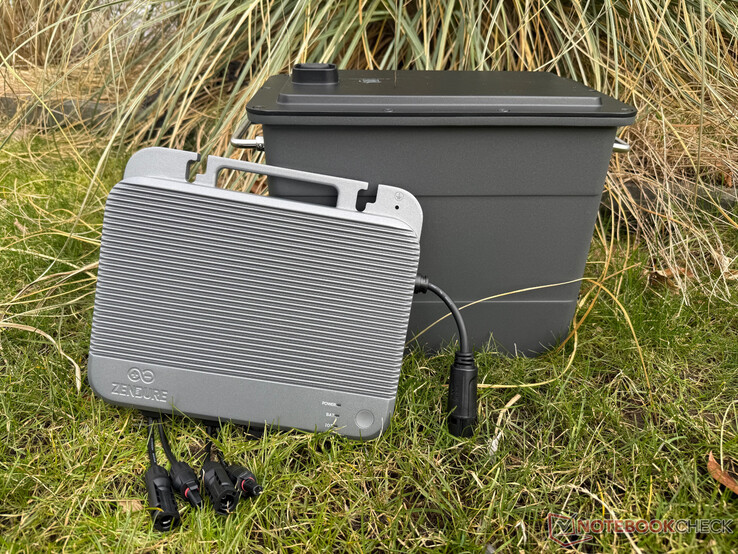 Zendure SolarFlow 800 AB2000X-szel