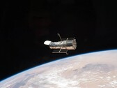 A Hubble űrteleszkóp képe a Föld körüli pályán (Kép forrása: NASA; kivágva)