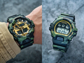 A Casio G-Shock GA-700CMG-3AER (balra) és a DW-6900CMG-3ER (jobbra).