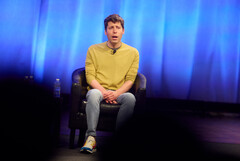 Sam Altman az emberek és a gépek &quot;összeolvadását&quot; szorgalmazta. (Kép forrása: Jared Charney, MIT)