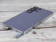 A Galaxy S26 Ultra várhatóan nem jelenti azt az ugrást a régebbi modellekhez képest, amit a Samsung rajongók remélhettek, Galaxy S25 Ultra a képen. (Kép forrása: Notebookcheck)