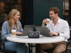 A Bluetti Elite 10 Mini Power Station (képünkön) kedvezményes áron került forgalomba Európában. (Kép forrása: Bluetti)