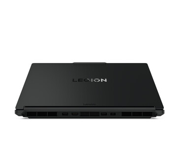 Legion 5a 1511 hátulról. (Kép forrása: Lenovo)