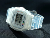 A Casio G-Shock x Google Play kollab (a képen) áttetsző műgyanta tokkal és szíjjal. (Kép forrása: Google Play)