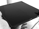 A Samsung „ Galaxy ” Z Fold 8 Duo valószínűleg épp olyan jó lesz a hajtásnyom-csökkentés terén, mint az Oppo Find N6 (a képen látható).