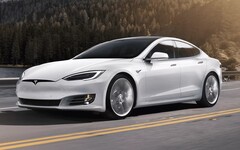 Az elektromos Tesla Model S (Kép forrása: Electric Car Home)